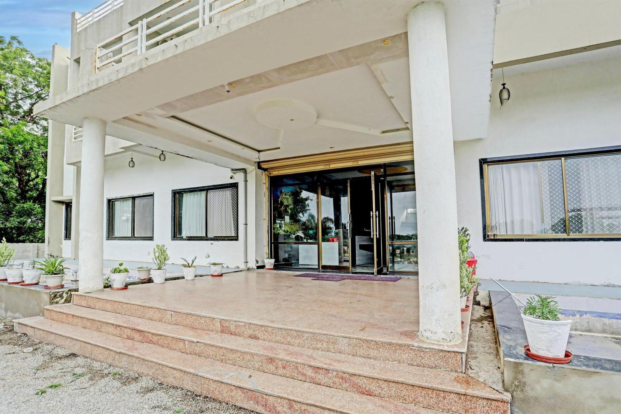 Collection O The Galaxy Resort Nathdwara Bagian luar foto