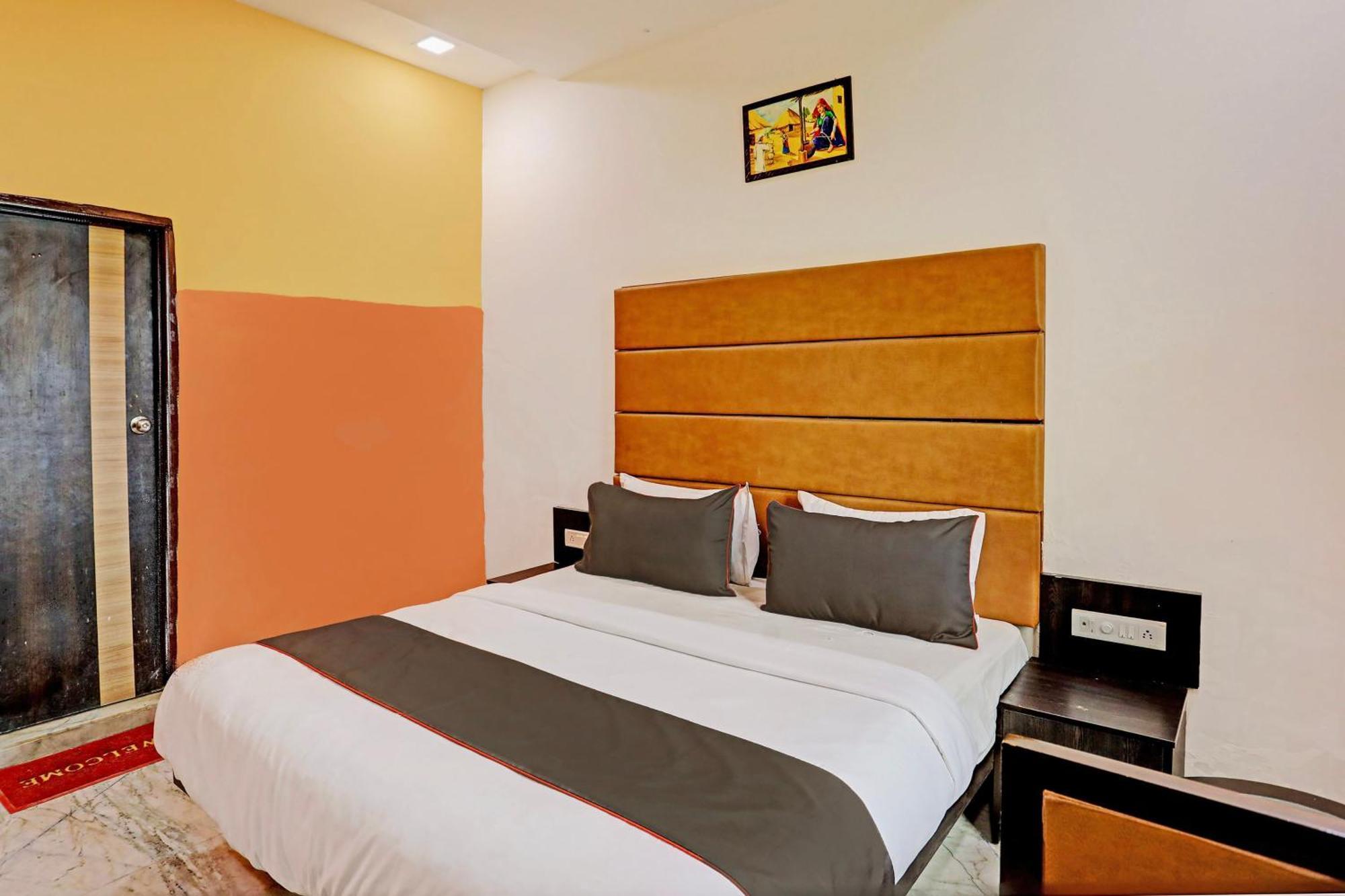 Collection O The Galaxy Resort Nathdwara Bagian luar foto