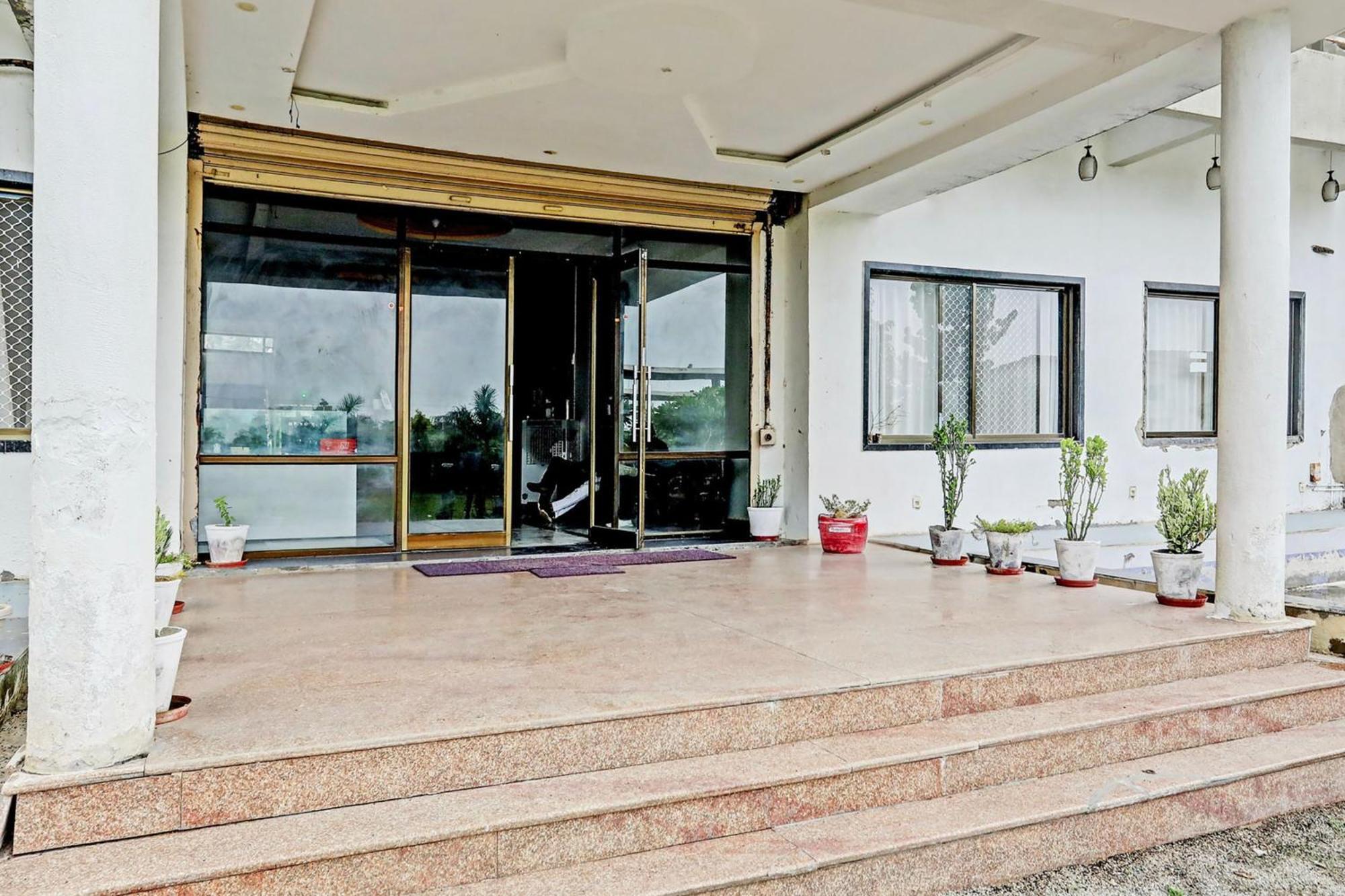 Collection O The Galaxy Resort Nathdwara Bagian luar foto