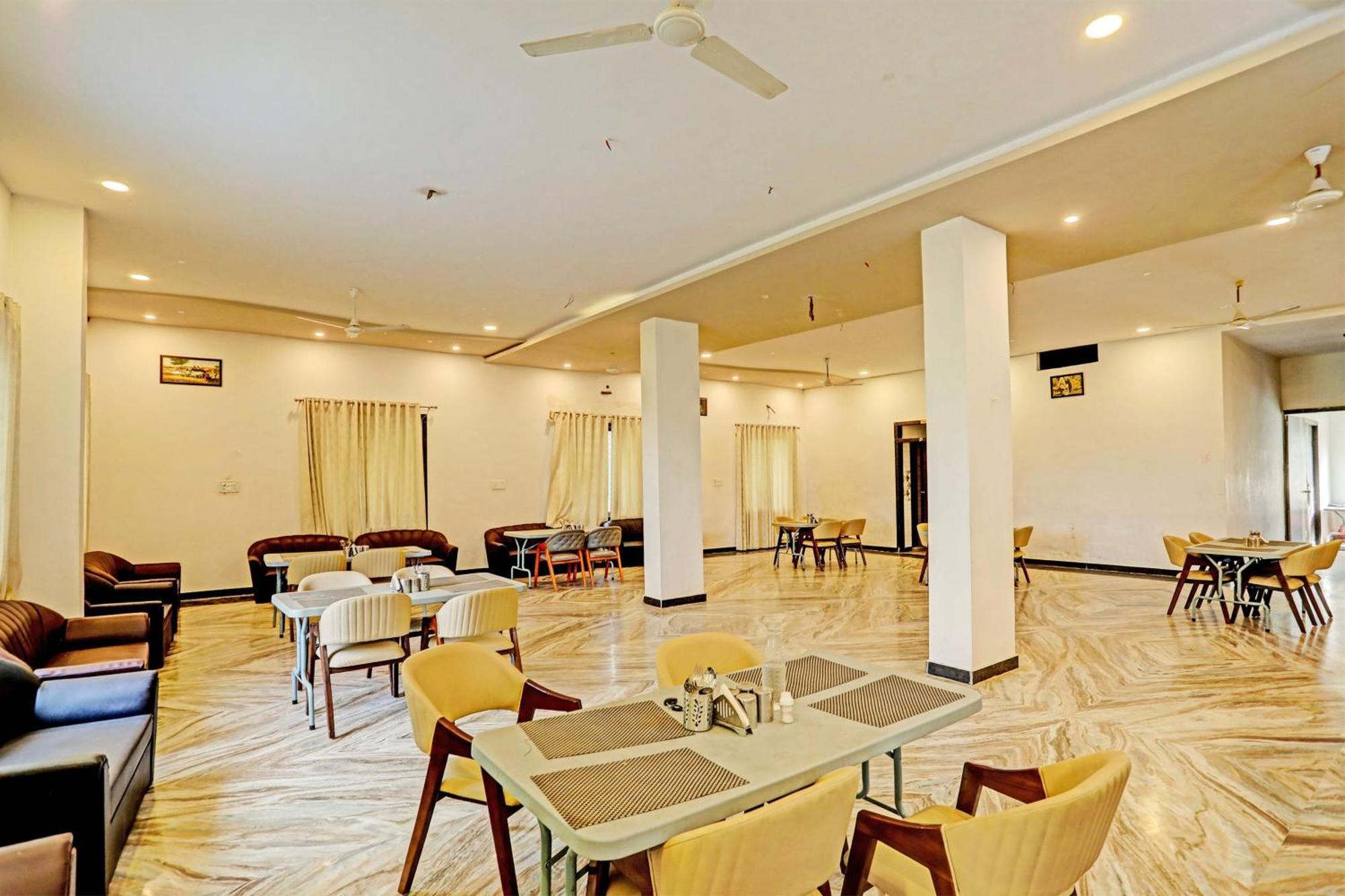 Collection O The Galaxy Resort Nathdwara Bagian luar foto