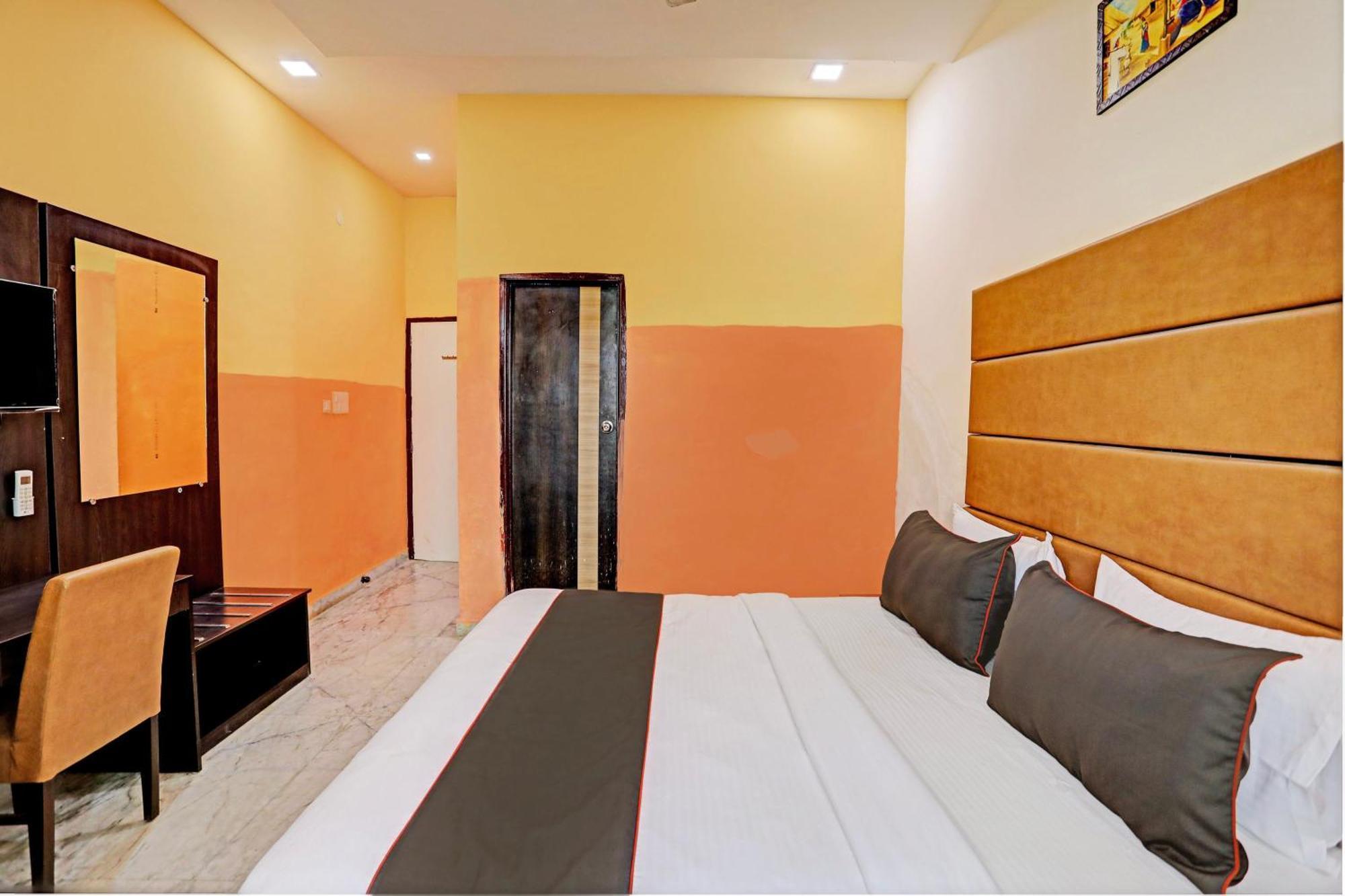 Collection O The Galaxy Resort Nathdwara Bagian luar foto