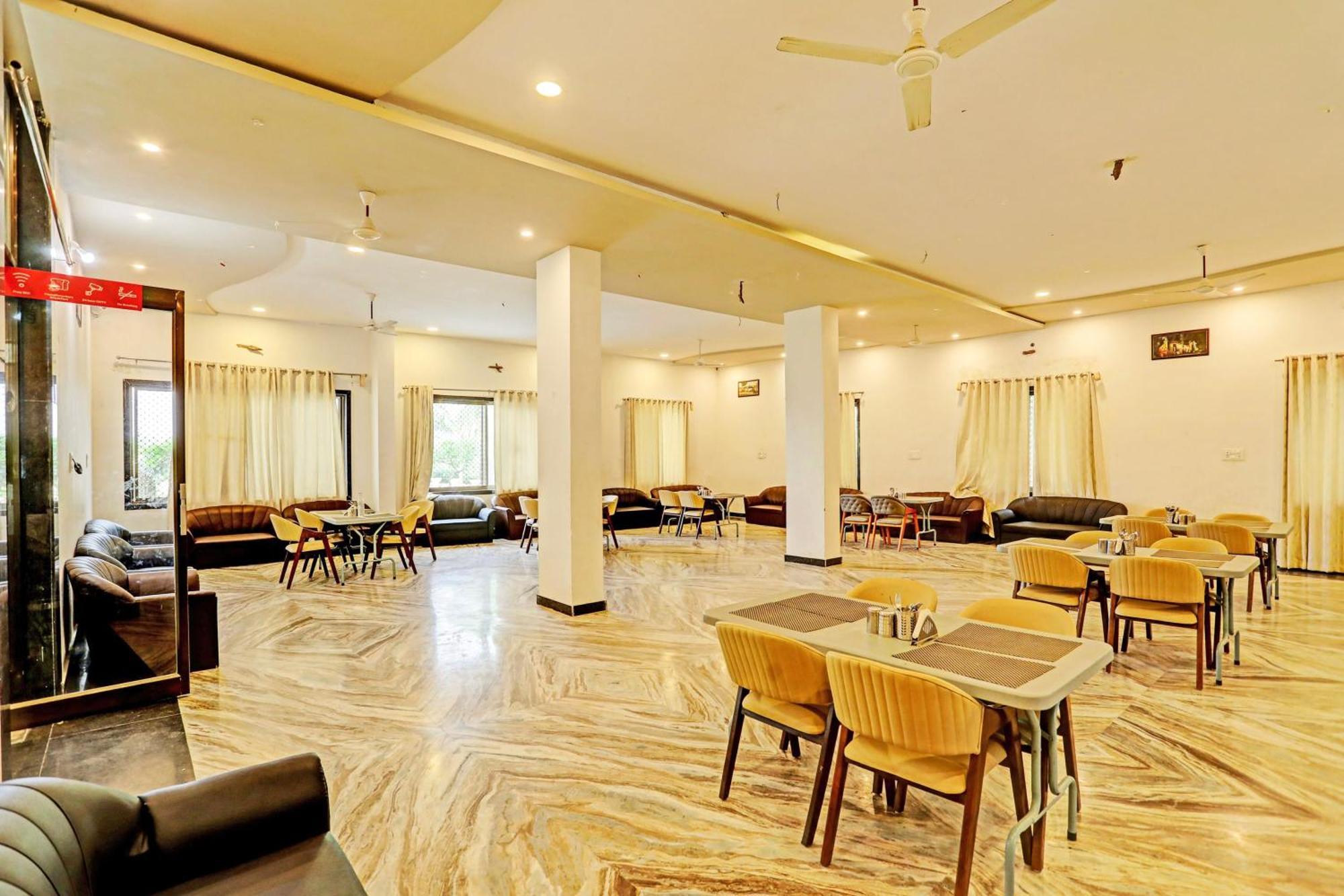 Collection O The Galaxy Resort Nathdwara Bagian luar foto